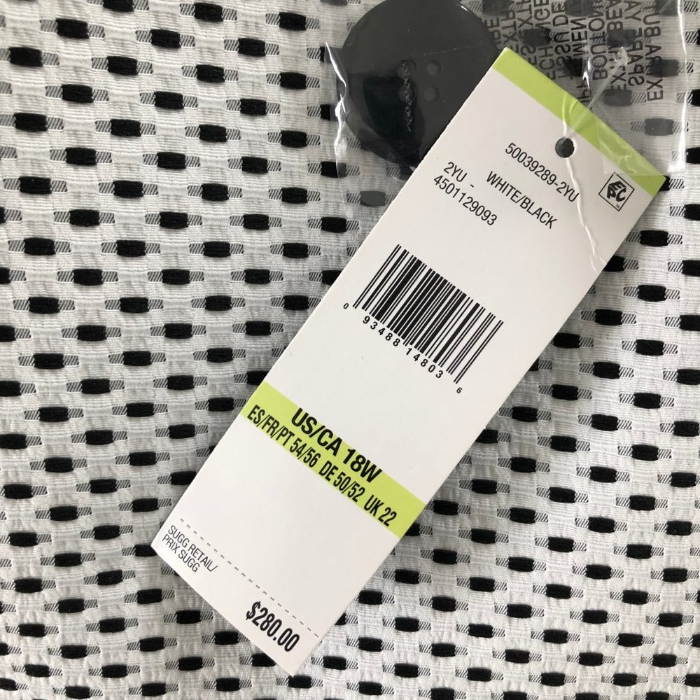 NWT - Le Suit Woman 2 pc Suit Black and White Jacket, Black Pants (Size 18W) - Picture 2 of 5